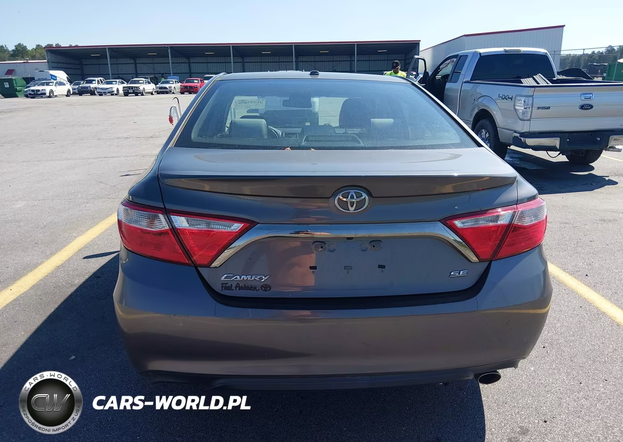 2017 Toyota Camry Se VIN:4T1BF1FKXHU325468 - 16