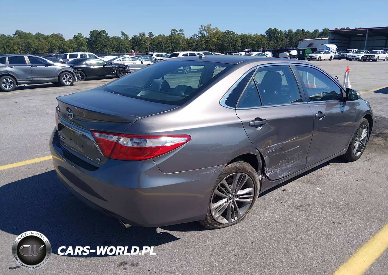2017 Toyota Camry Se VIN:4T1BF1FKXHU325468 - 4