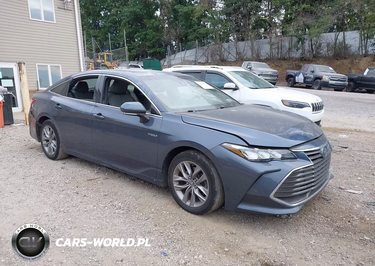 2020 Toyota Avalon Hybrid Xle