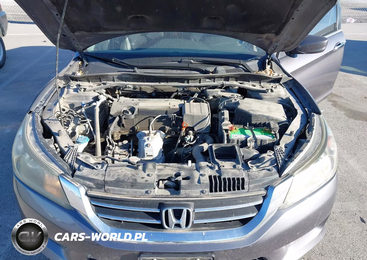 2015 Honda Accord Sport VIN:1HGCR2F58FA118299 - 10