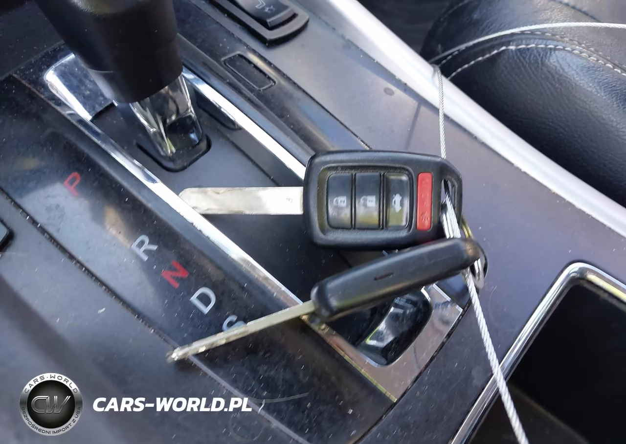 2015 Honda Accord Sport VIN:1HGCR2F58FA118299 - 11