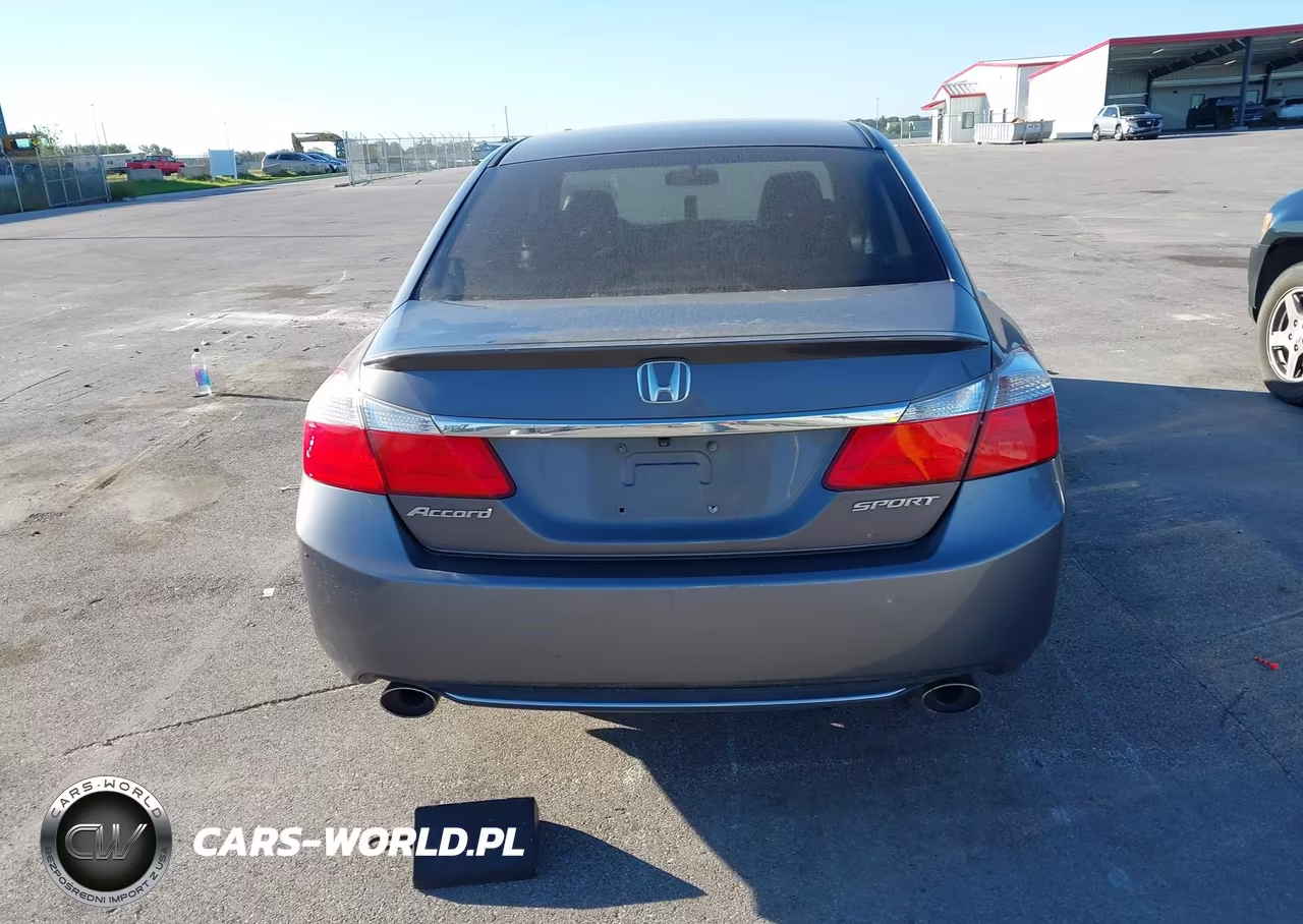 2015 Honda Accord Sport VIN:1HGCR2F58FA118299 - 16