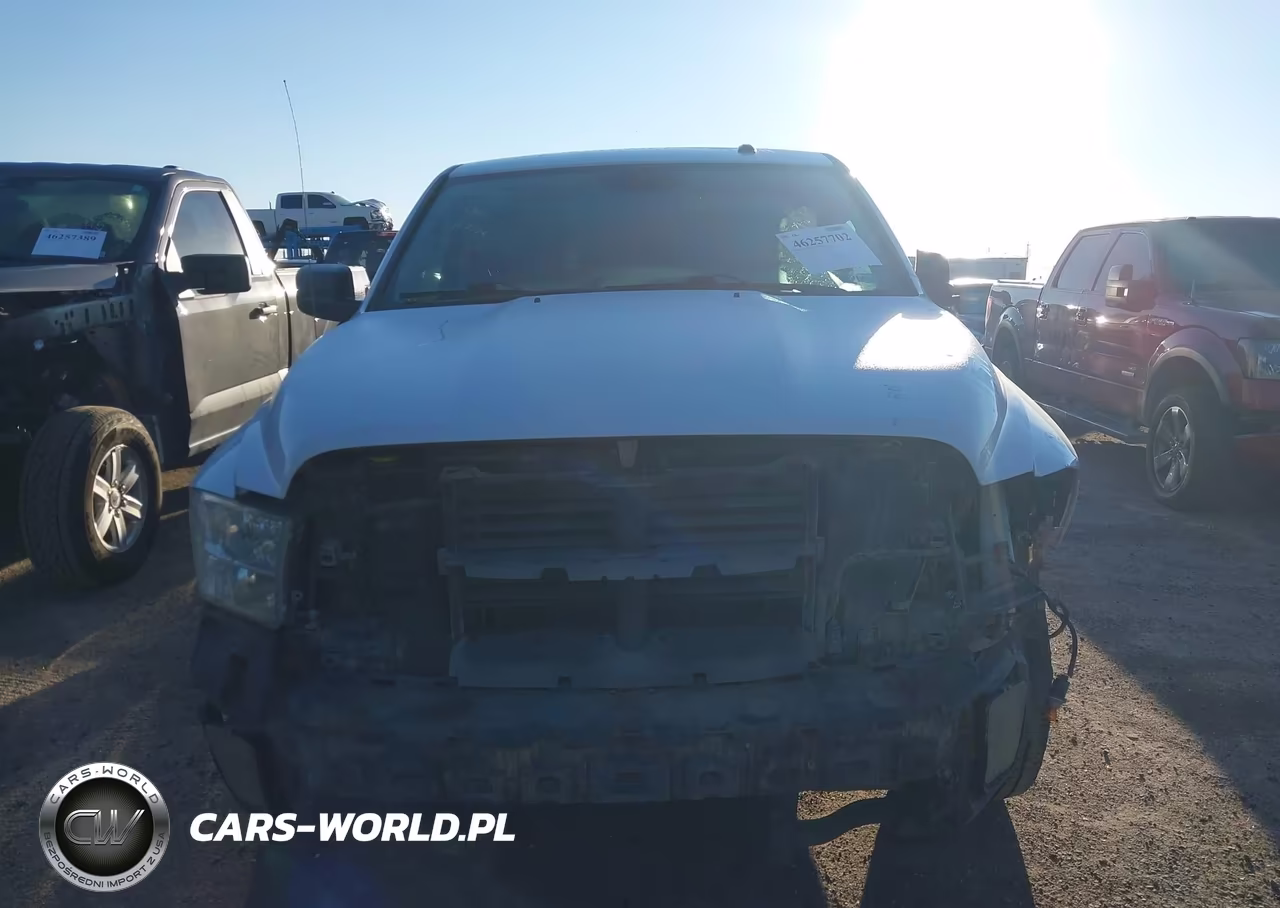 2018 Ram 1500 Express 4X2 6'4 Box VIN:3C6JR6AG9JG154395 - 13