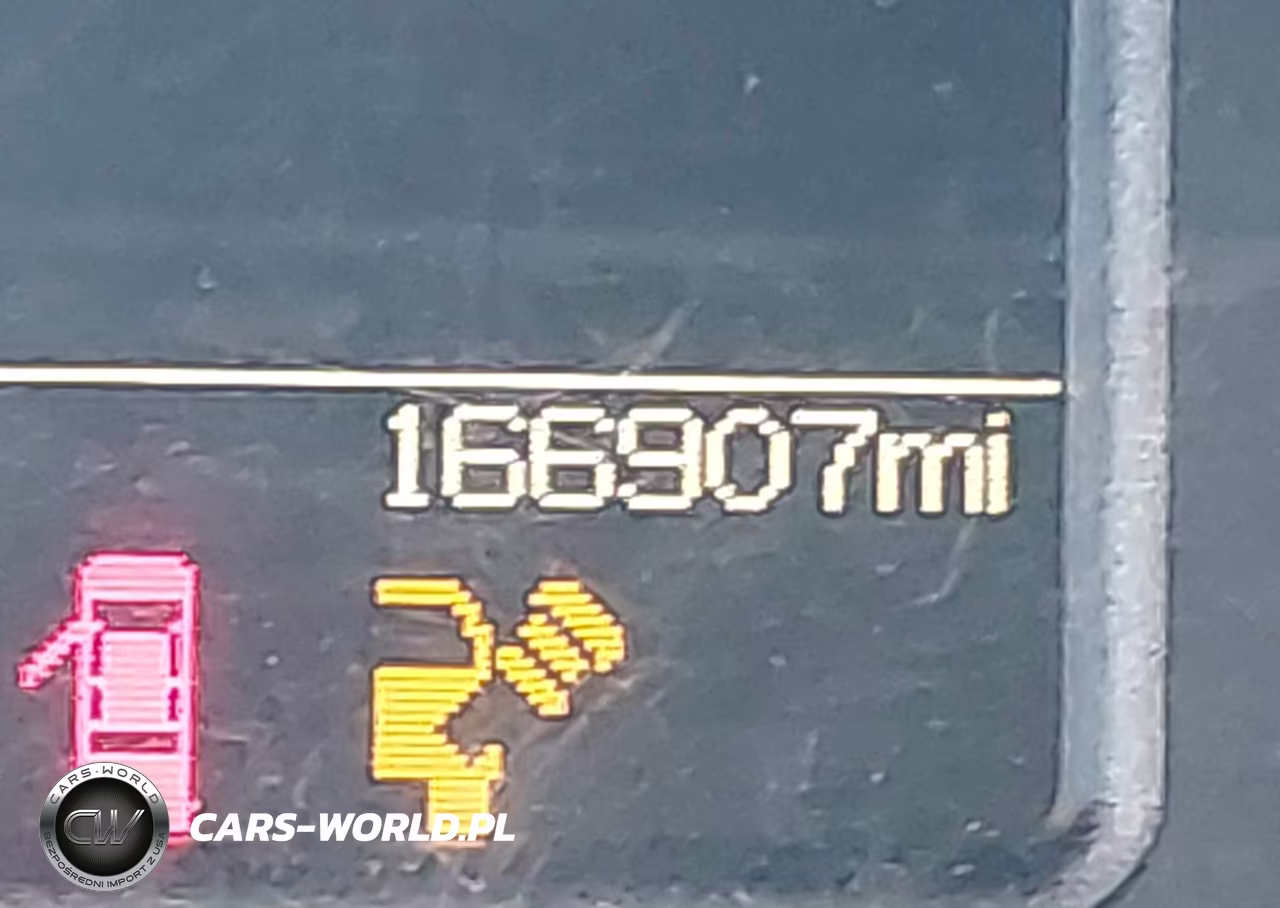 2018 Ram 1500 Express 4X2 6'4 Box VIN:3C6JR6AG9JG154395 - 16