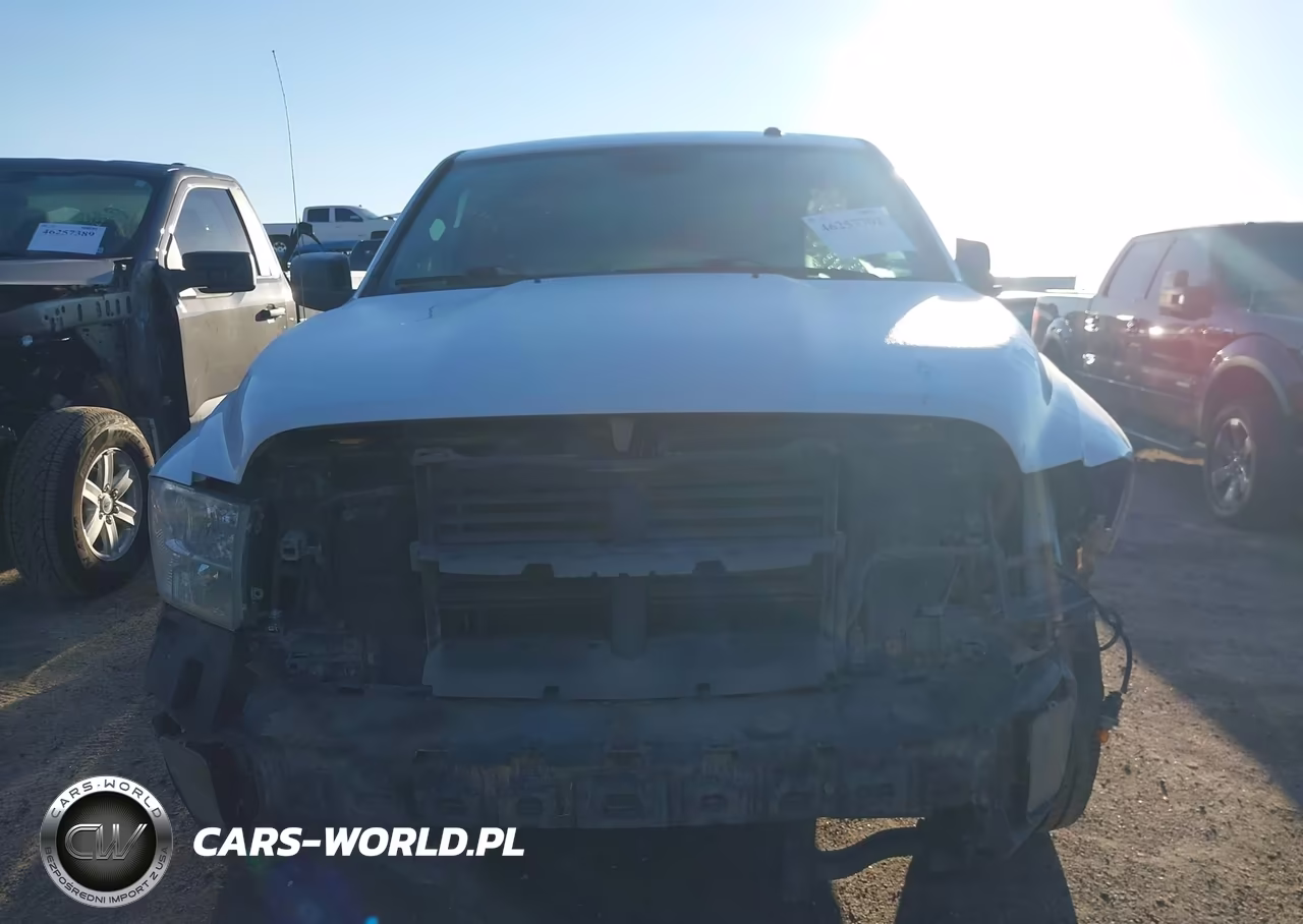 2018 Ram 1500 Express 4X2 6'4 Box VIN:3C6JR6AG9JG154395 - 6