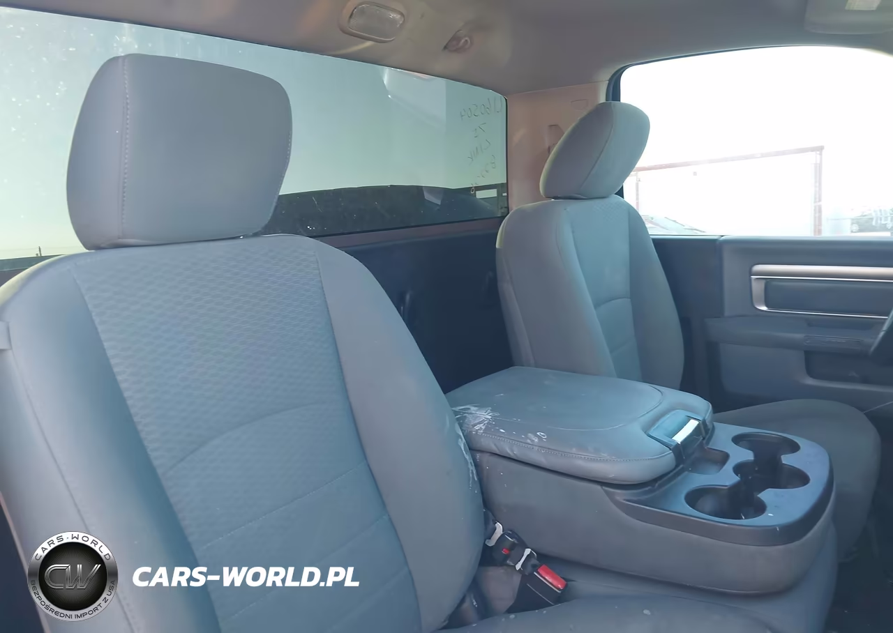 2018 Ram 1500 Express 4X2 6'4 Box VIN:3C6JR6AG9JG154395 - 8