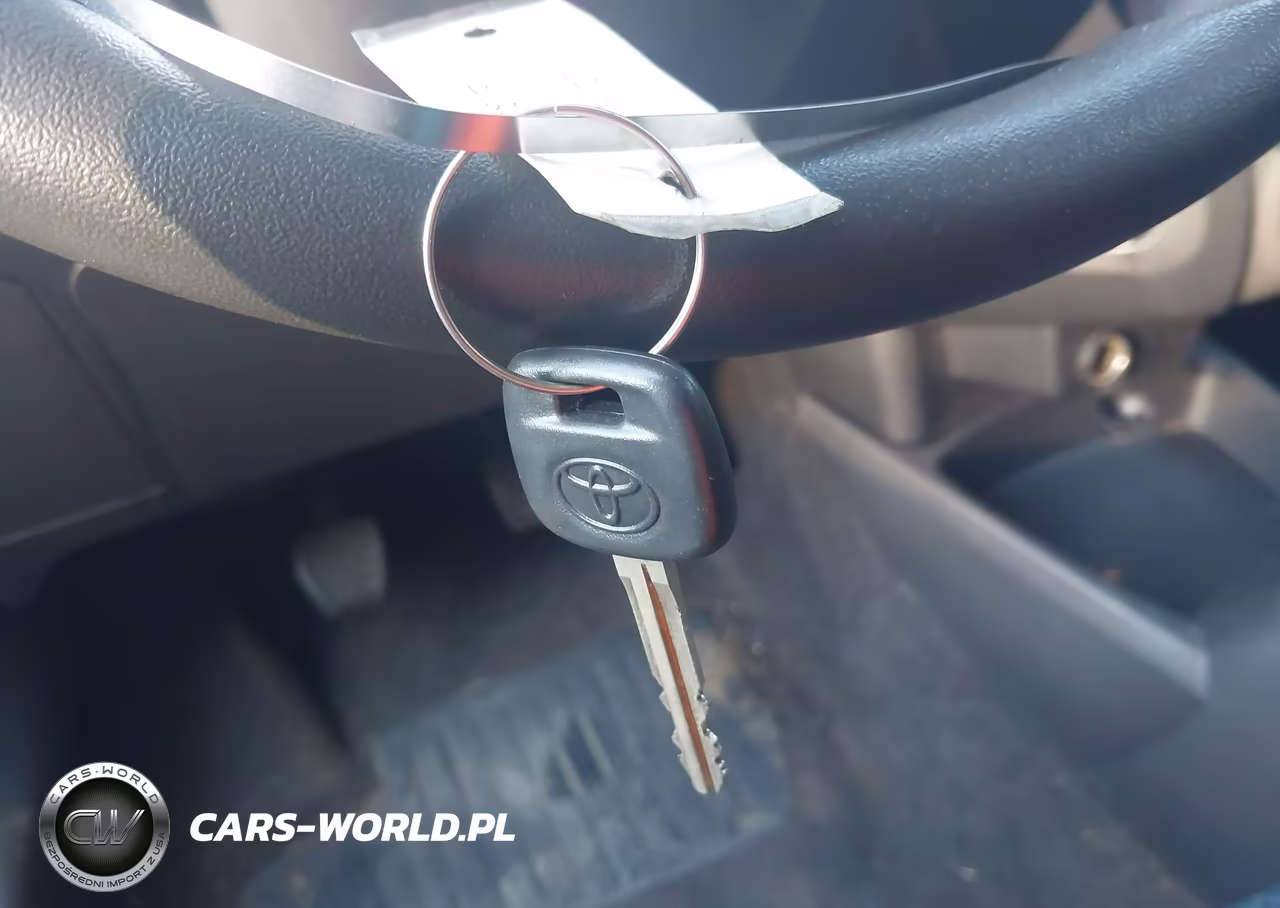 2008 Toyota Yaris VIN:JTDJT903285159126 - 11