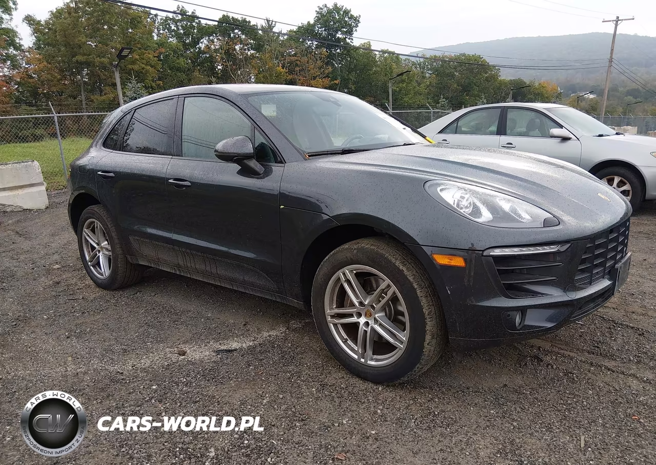 2018 Porsche Macan Sport Edition