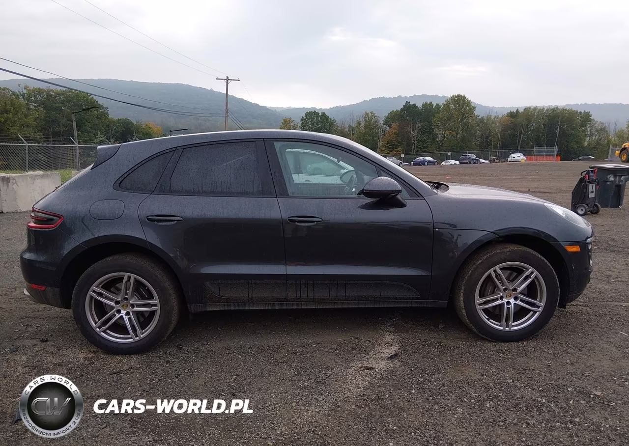 2018 Porsche Macan Sport Edition VIN:WP1AA2A58JLB24507 - 14