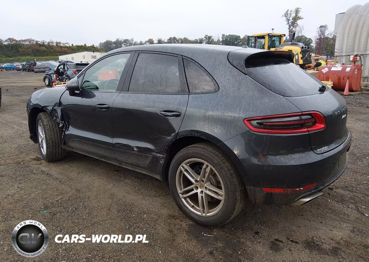 2018 Porsche Macan Sport Edition VIN:WP1AA2A58JLB24507 - 3