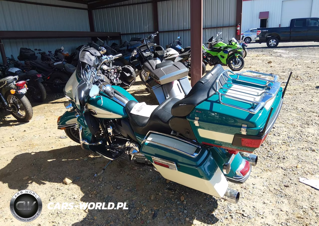 2009 Harley-Davidson Flhtcu VIN:1HD1FC4189Y631003 - 3