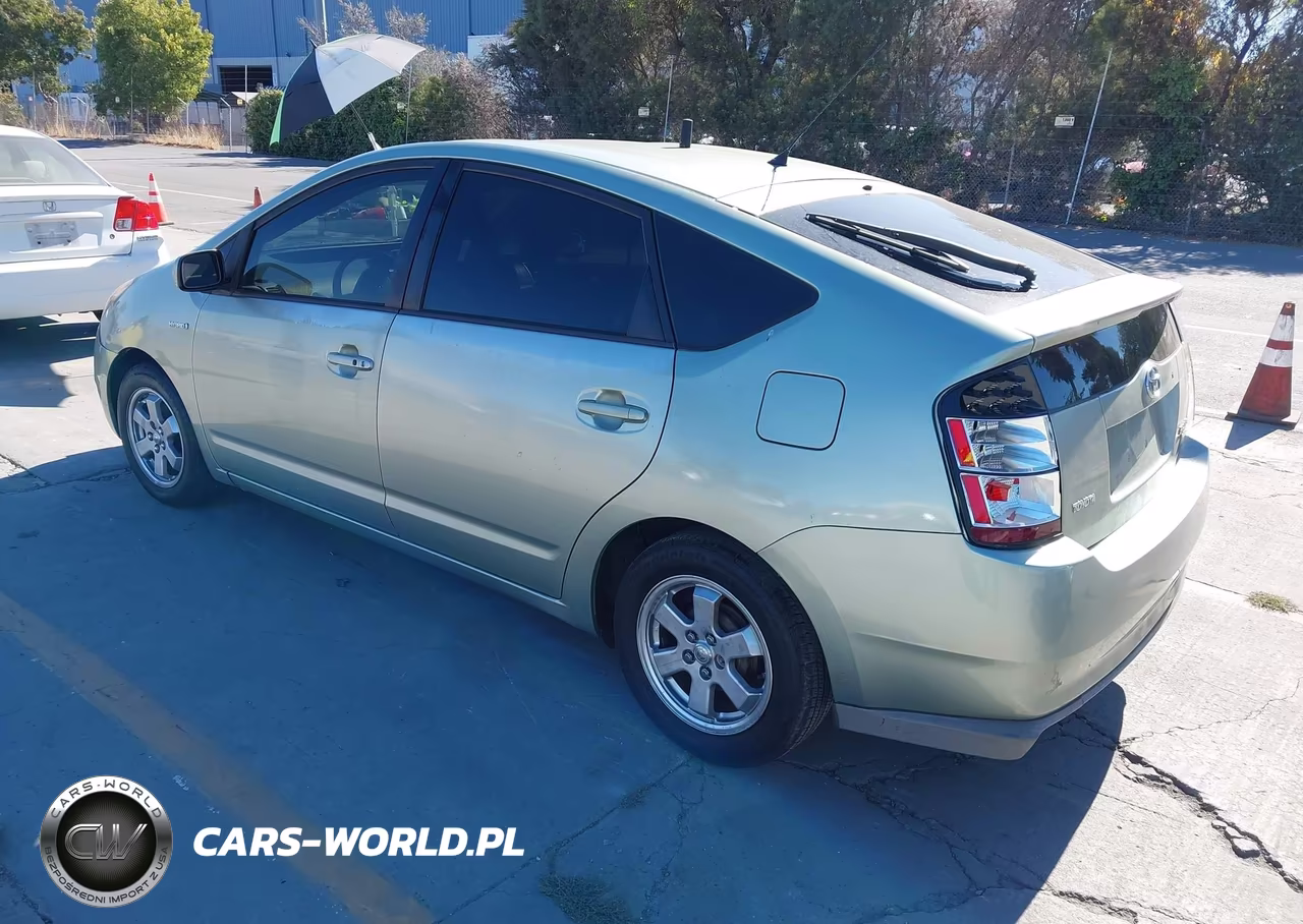 2008 Toyota Prius Base VIN:JTDKB20U083336811 - 3