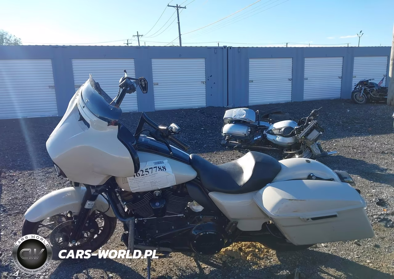 2023 Harley-Davidson Flhxst VIN:1HD1ABL13PB655574 - 13