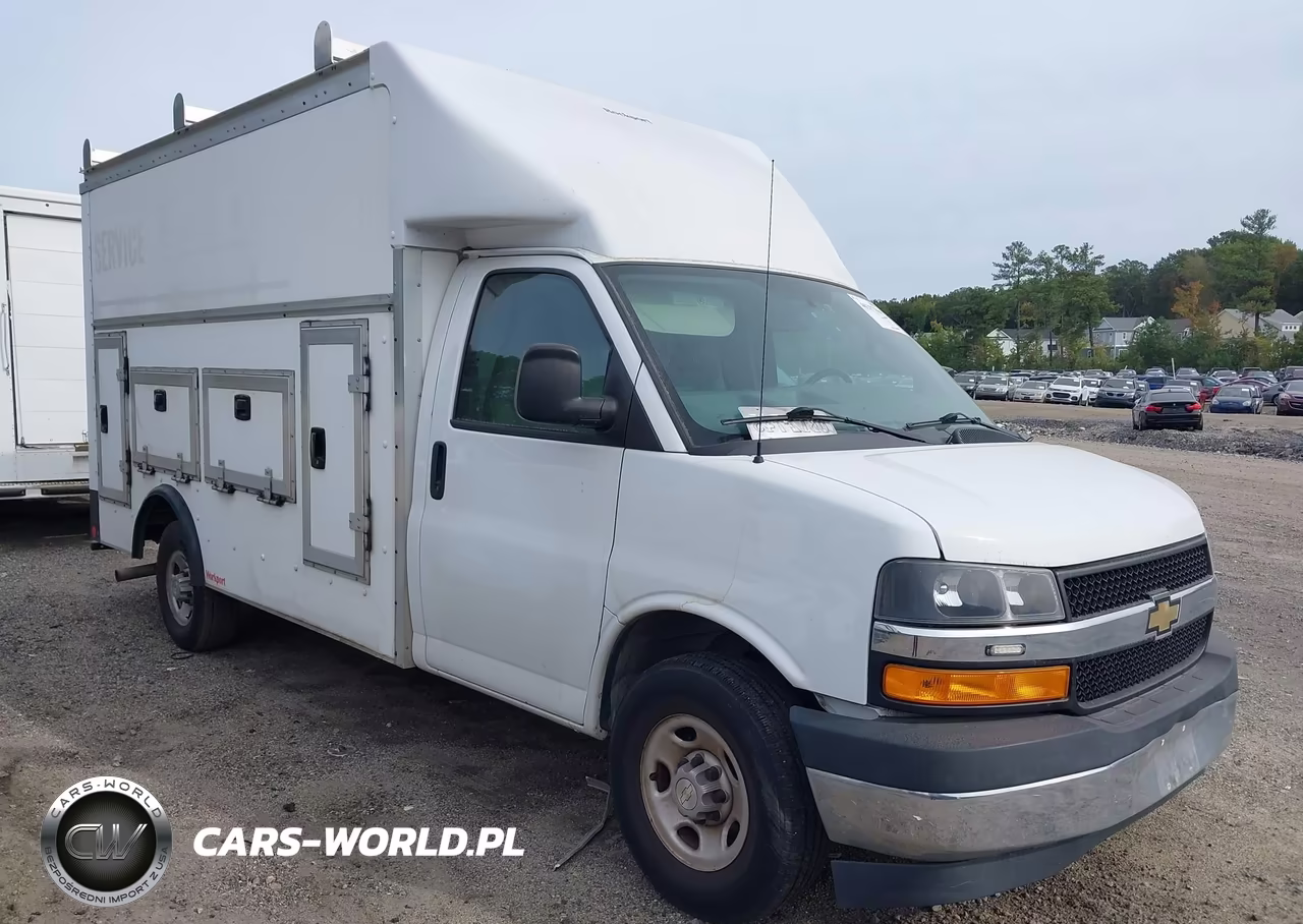 2021 Chevrolet Express Cutaway Work Van