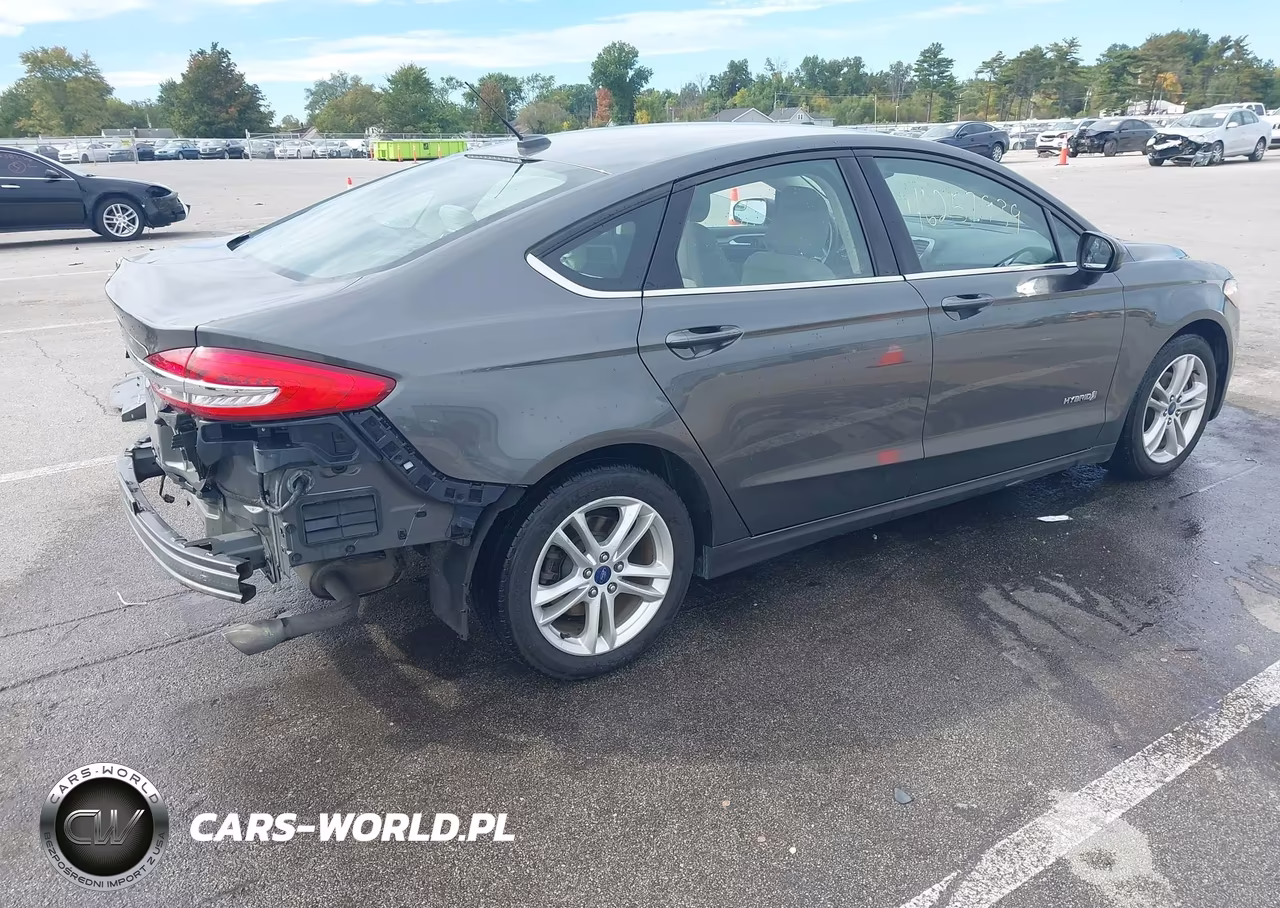 2018 Ford Fusion Hybrid S VIN:3FA6P0UU8JR223669 - 4