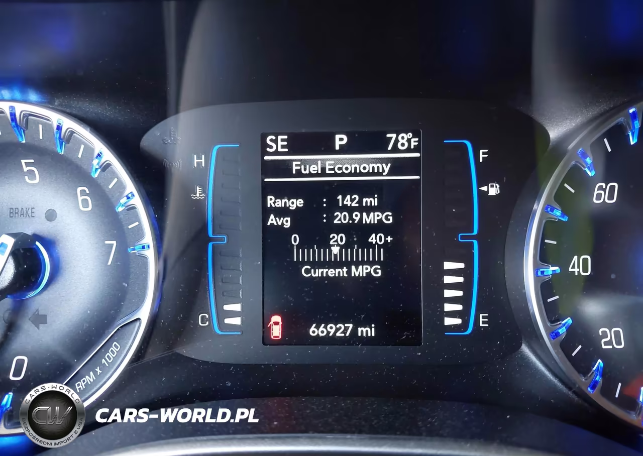 2020 Chrysler Voyager L VIN:2C4RC1AG2LR232190 - 20
