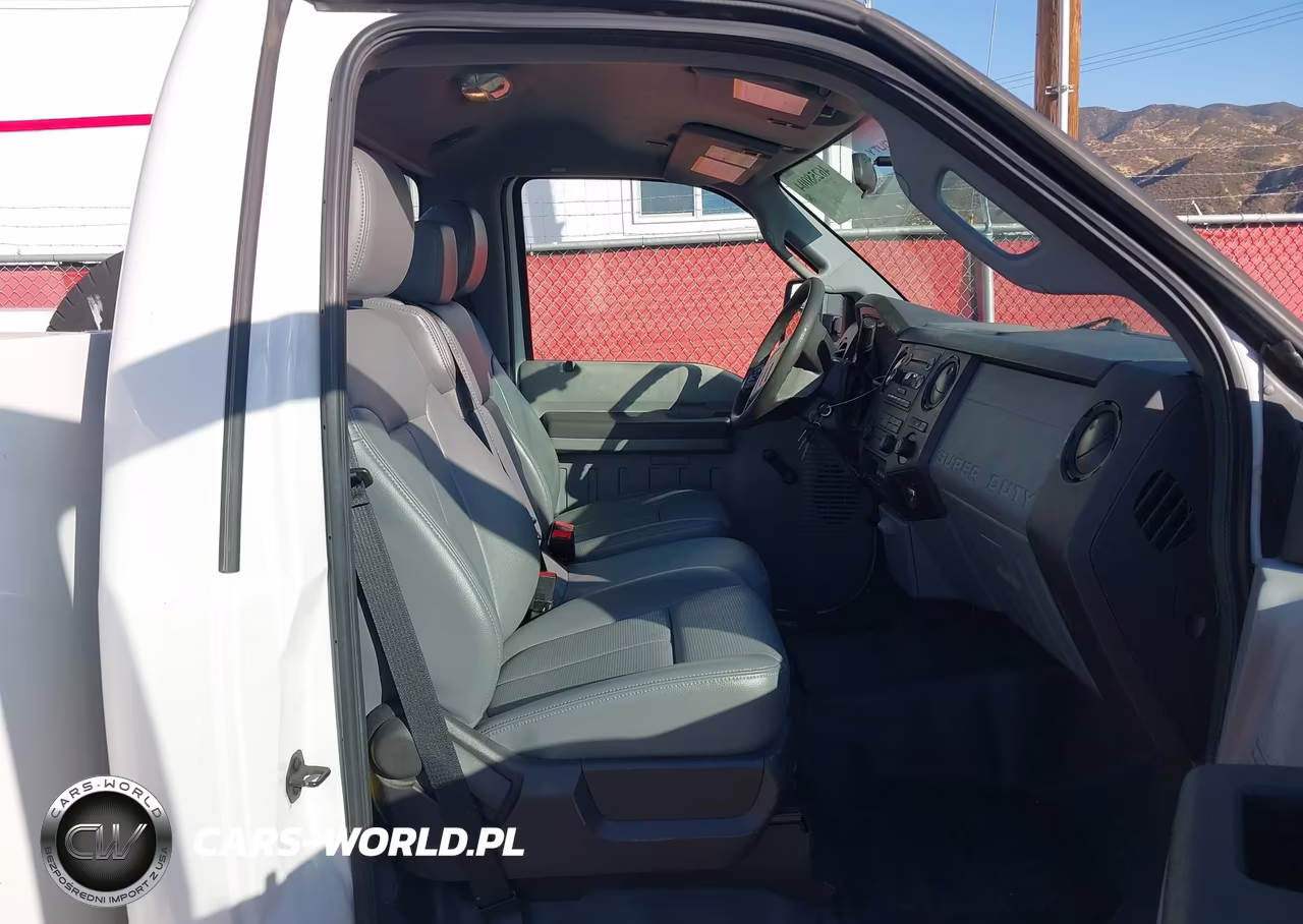 2016 Ford F-350 Chassis Xl VIN:1FDRF3G64GEC86672 - 5
