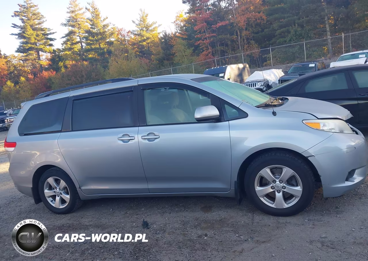 2014 Toyota Sienna Le V6 8 Passenger VIN:5TDKK3DC5ES524774 - 13