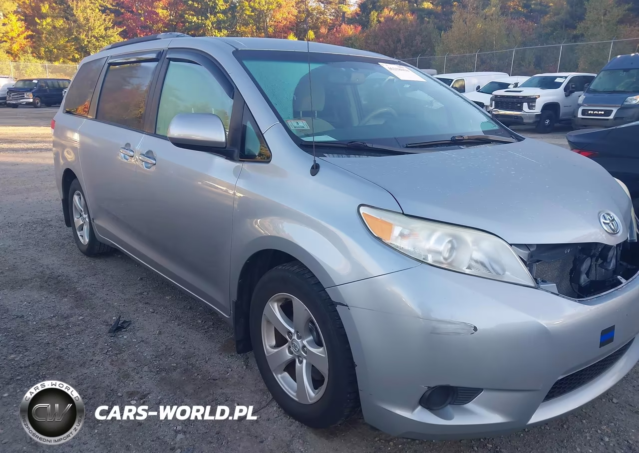 2014 Toyota Sienna Le V6 8 Passenger VIN:5TDKK3DC5ES524774 - 17