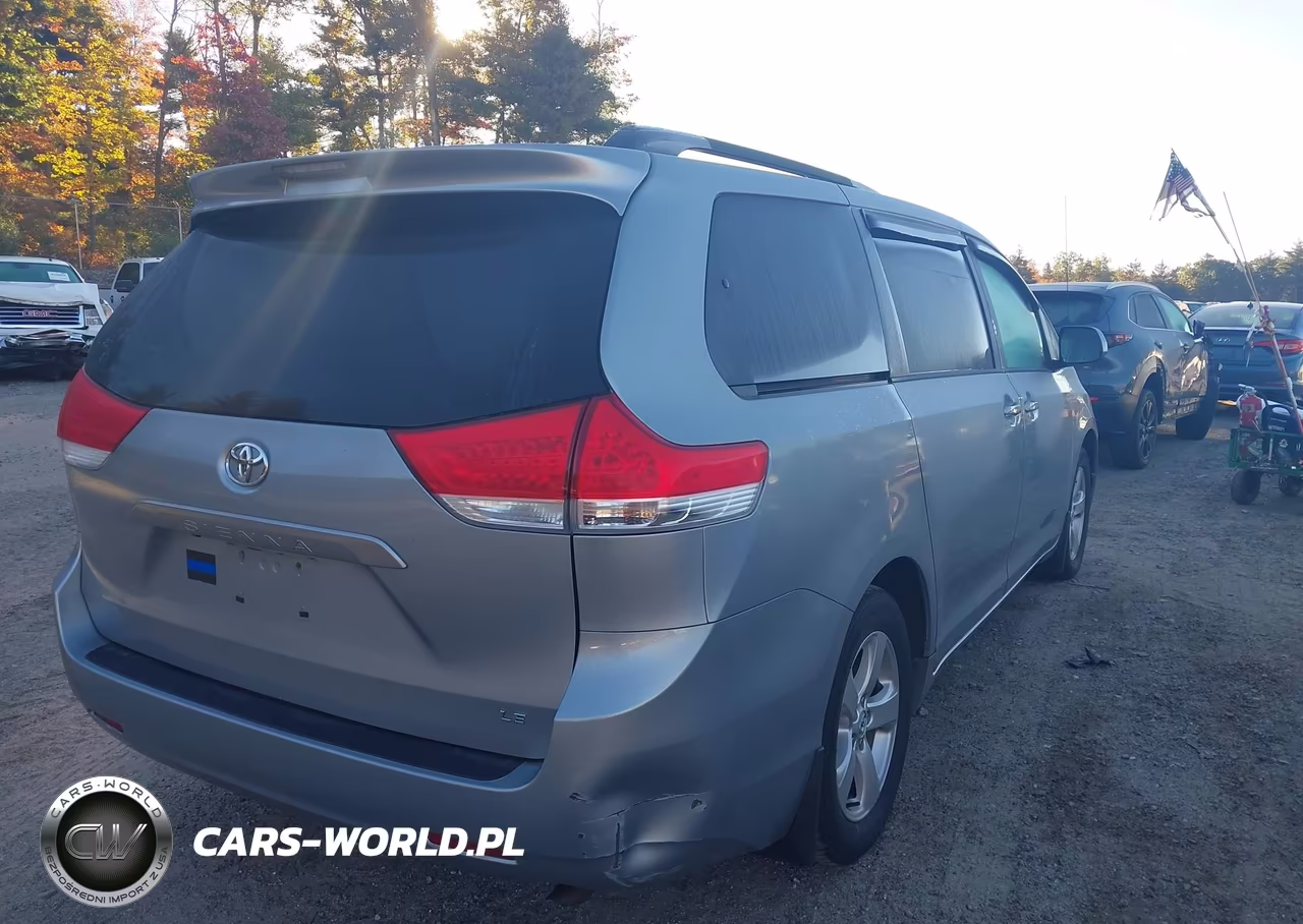 2014 Toyota Sienna Le V6 8 Passenger VIN:5TDKK3DC5ES524774 - 19