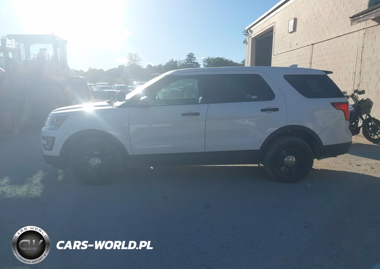 2017 Ford Utility Police Interceptor VIN:1FM5K8AR9HGB72408 - 16