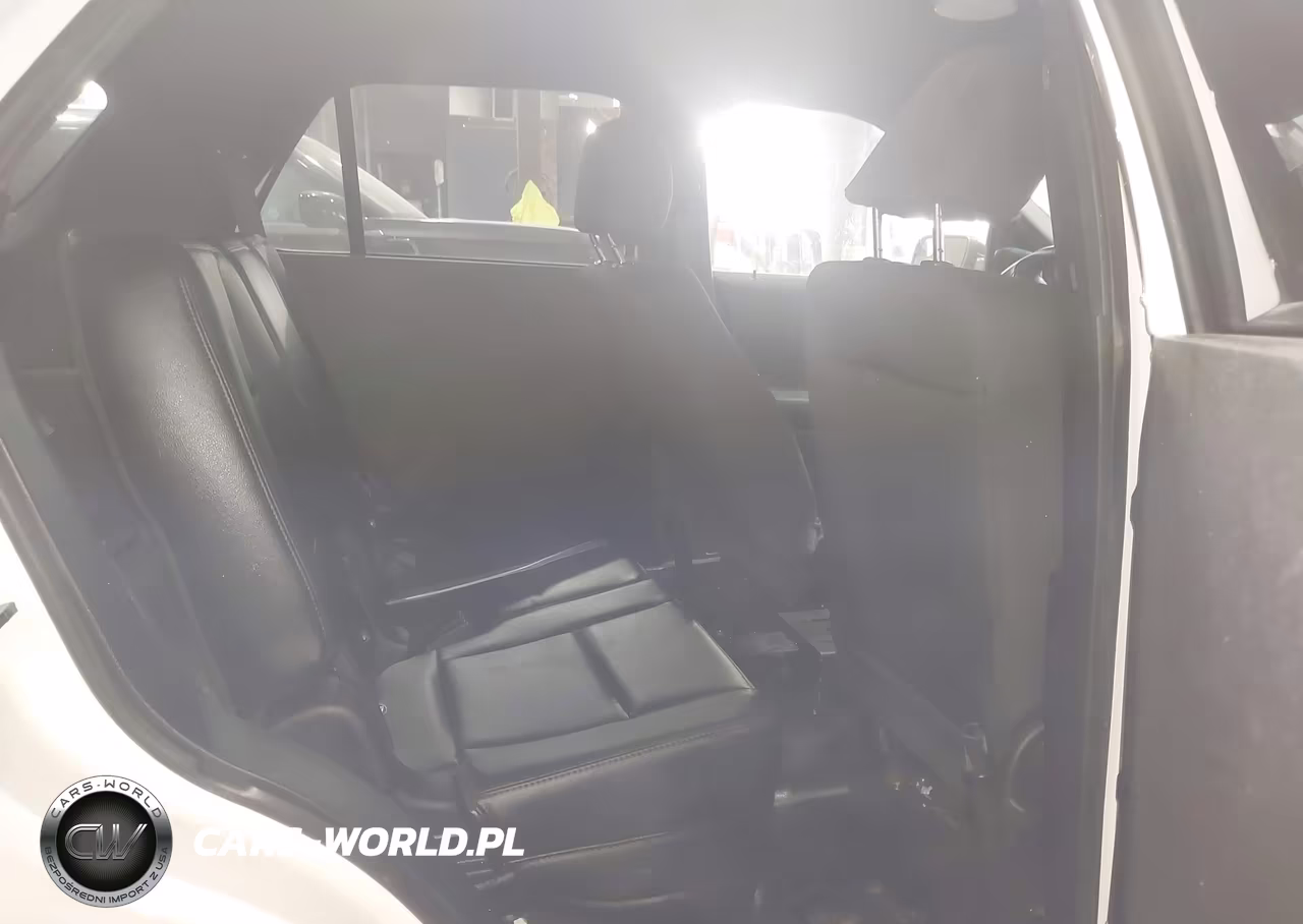 2017 Ford Utility Police Interceptor VIN:1FM5K8AR9HGB72408 - 8