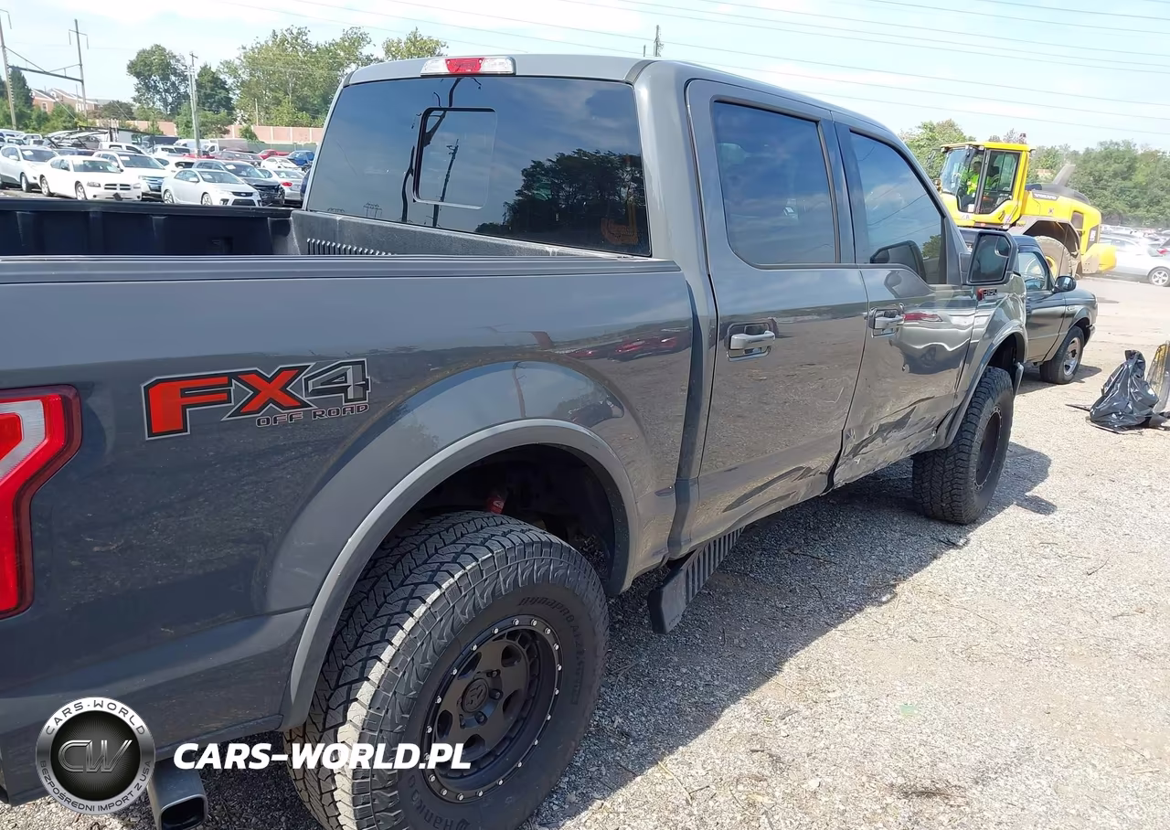 2018 Ford F-150 Xlt VIN:1FTEW1EG0JFA26080 - 4