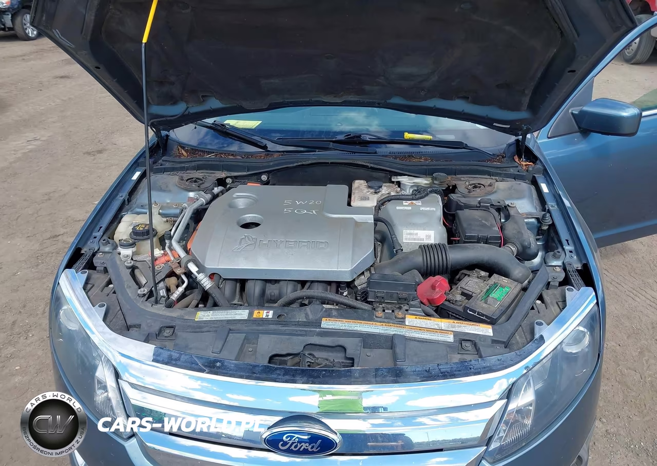 2012 Ford Fusion Hybrid VIN:3FADP0L31CR445747 - 10