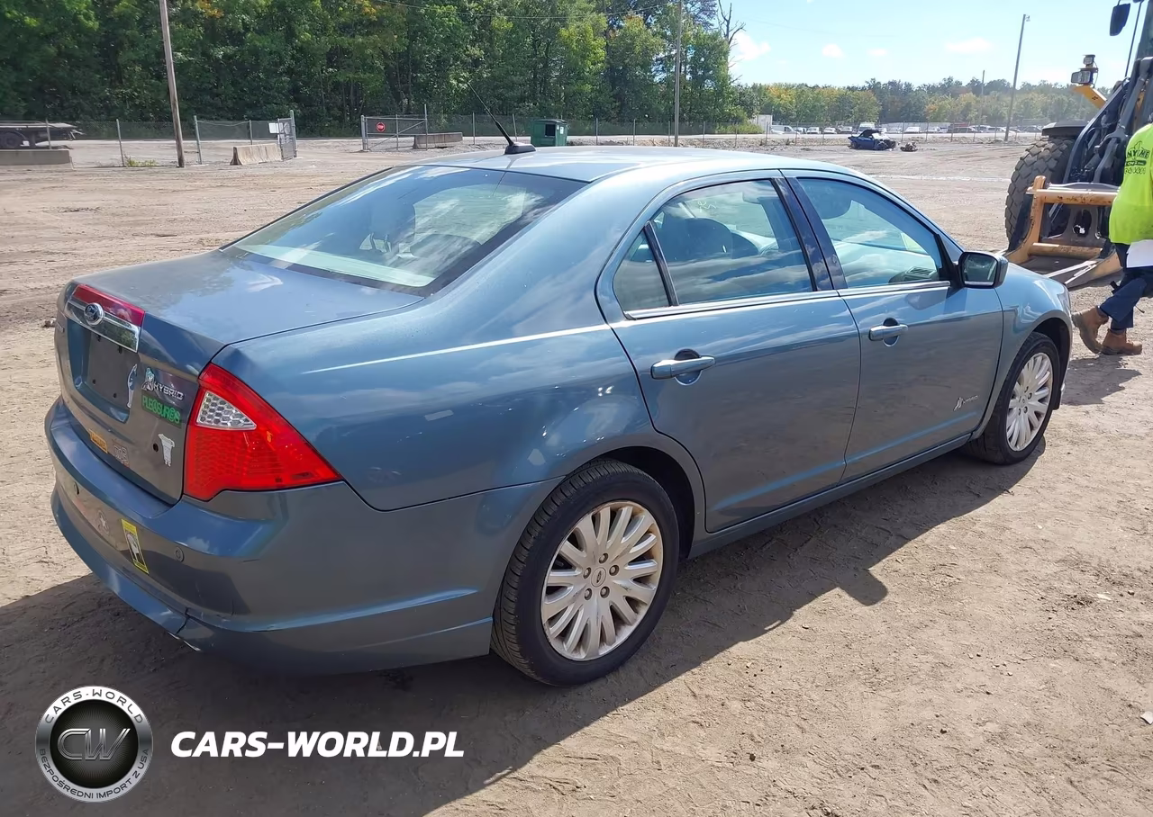 2012 Ford Fusion Hybrid VIN:3FADP0L31CR445747 - 4