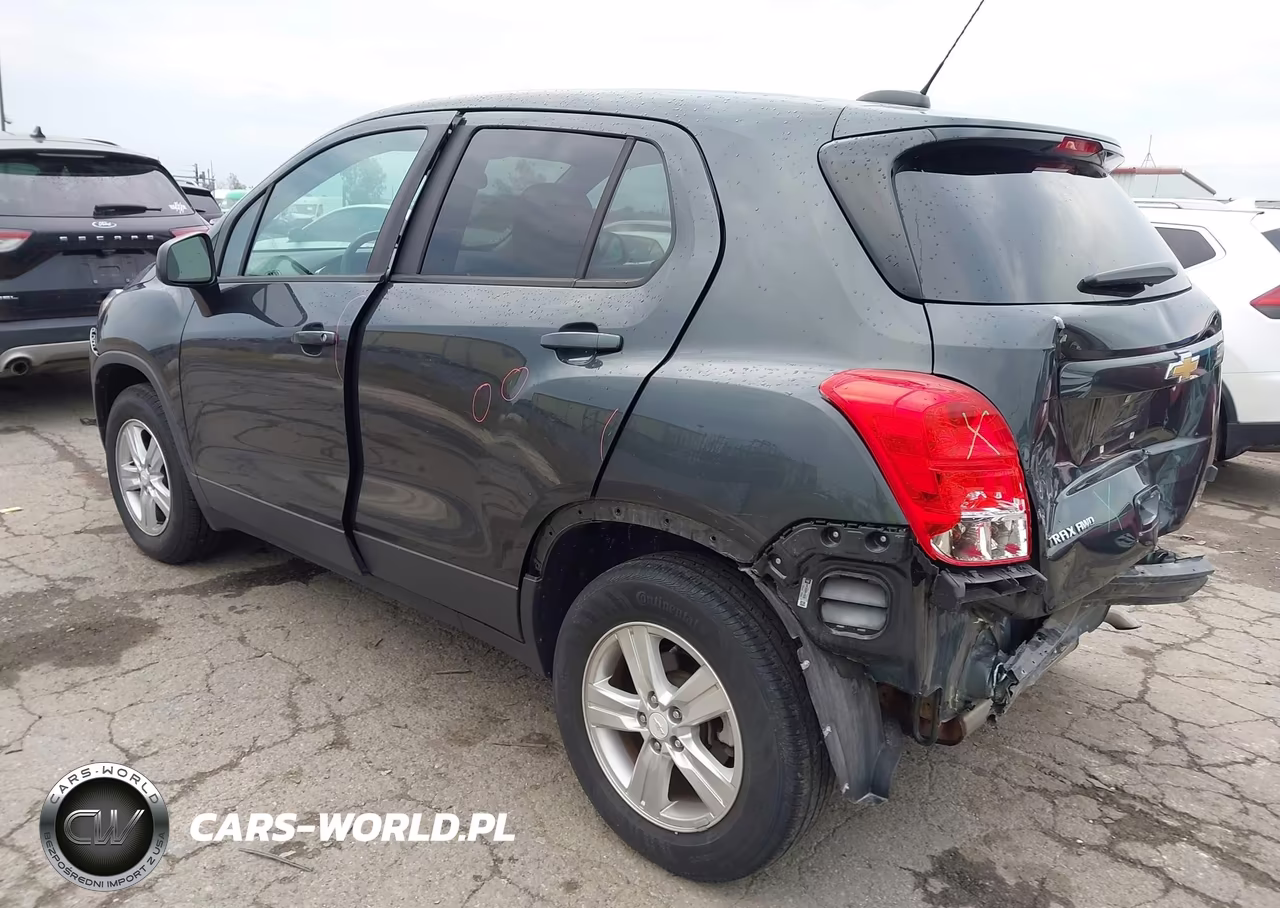 2019 Chevrolet Trax Ls VIN:3GNCJNSB9KL226136 - 3