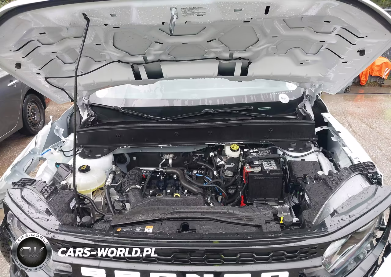 2025 Ford Bronco Sport Outer Banks VIN:3FMCR9CN3SRE82279 - 10