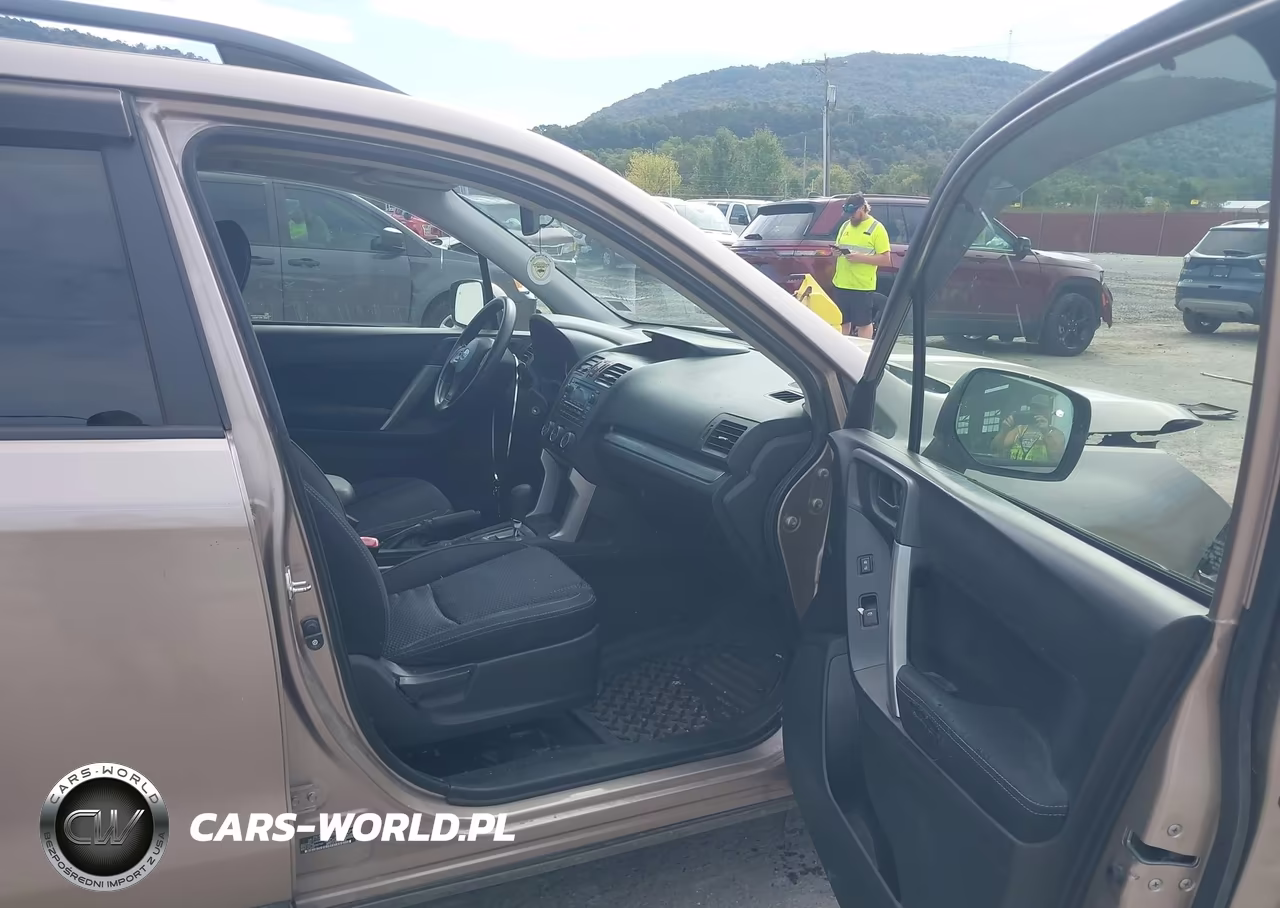 2014 Subaru Forester 2.5I Premium VIN:JF2SJAEC9EH547762 - 5