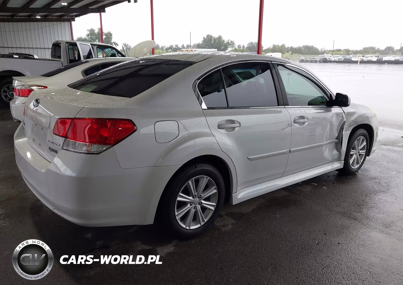 2012 Subaru Legacy 2.5I Premium VIN:4S3BMCB64C3011716 - 4