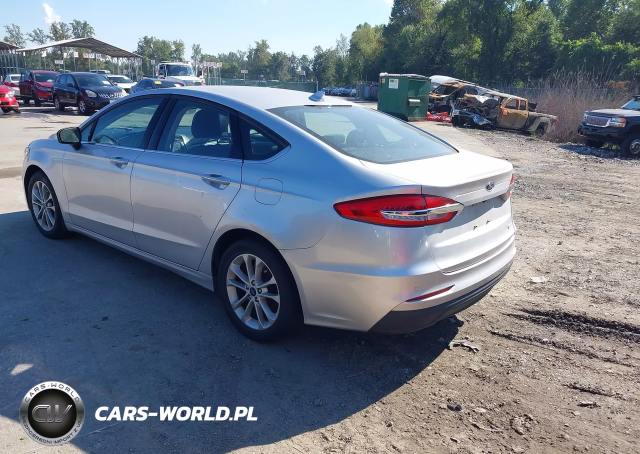 2019 Ford Fusion Se VIN:3FA6P0HD1KR186282 - 3