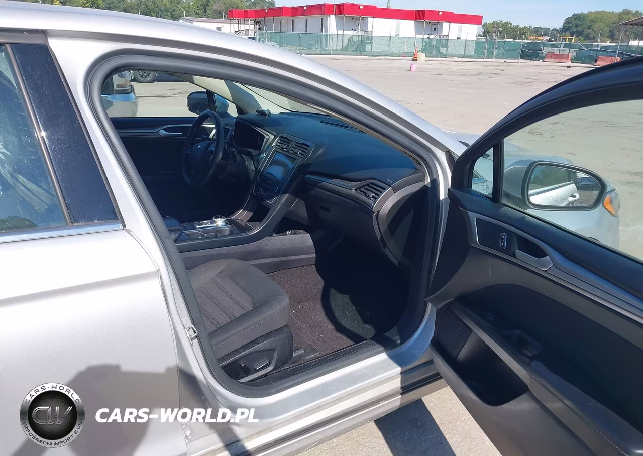 2019 Ford Fusion Se VIN:3FA6P0HD1KR186282 - 5