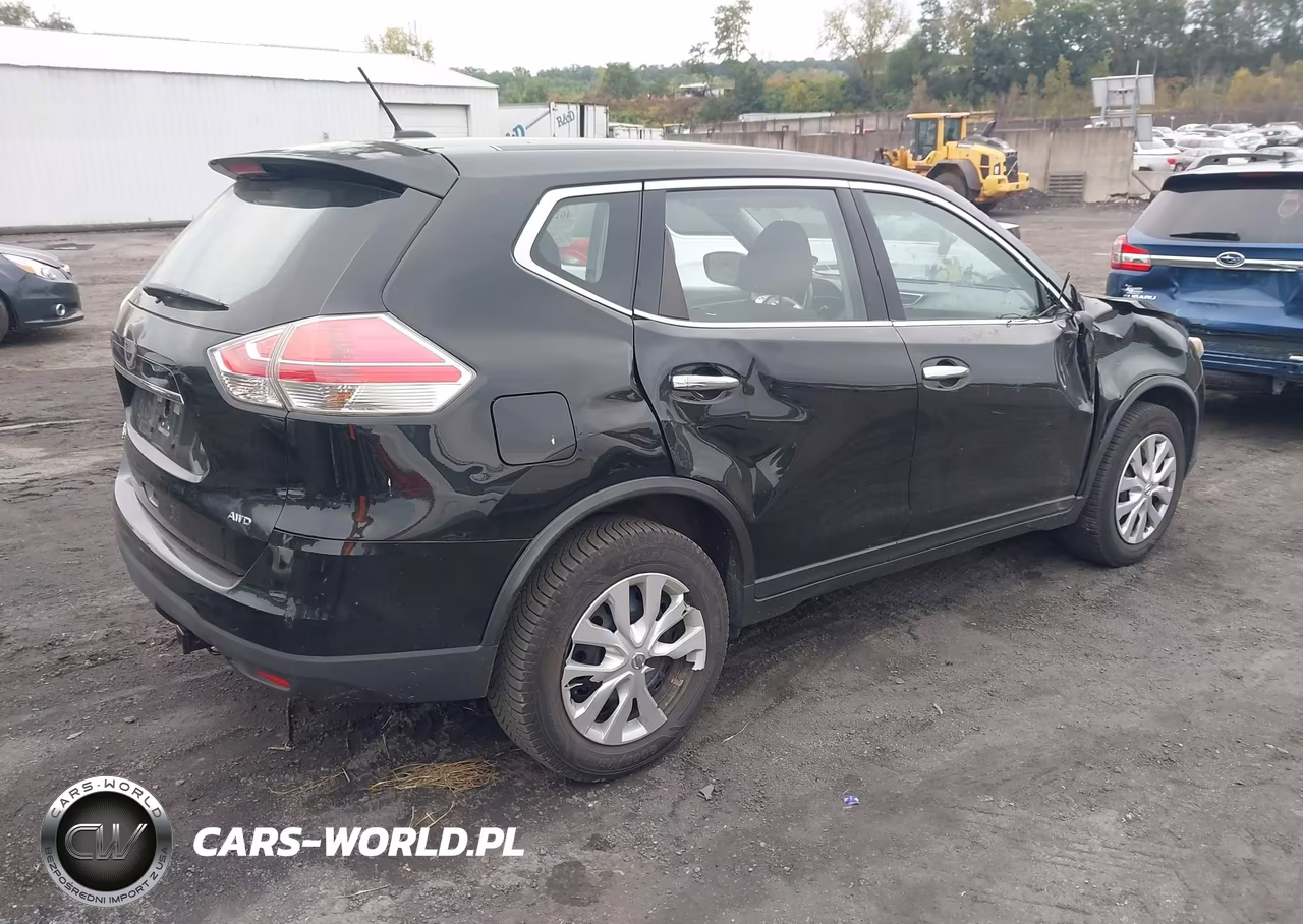 2015 Nissan Rogue S VIN:KNMAT2MV6FP561624 - 4