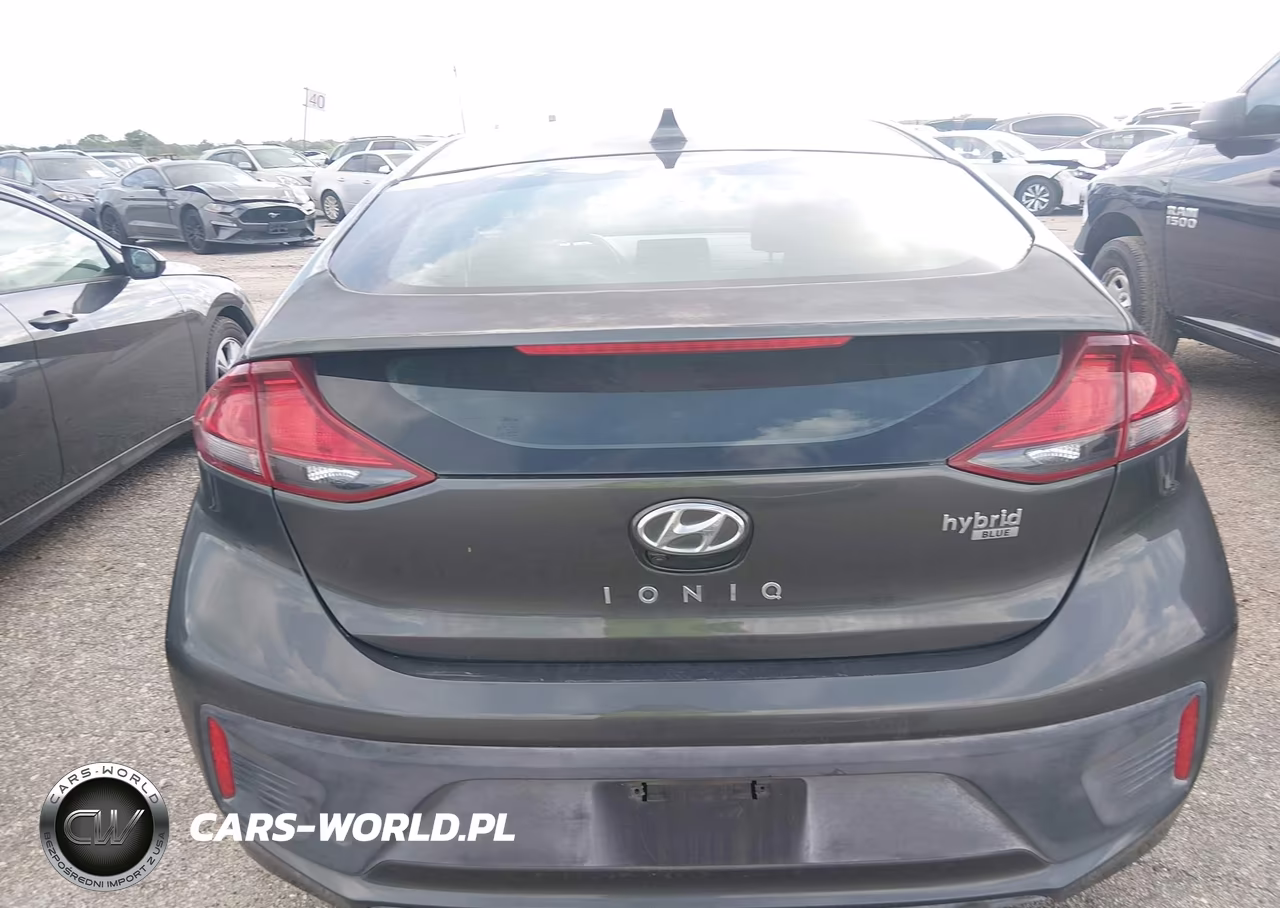 2020 Hyundai Ioniq Hybrid Blue VIN:KMHC65LC3LU221034 - 16