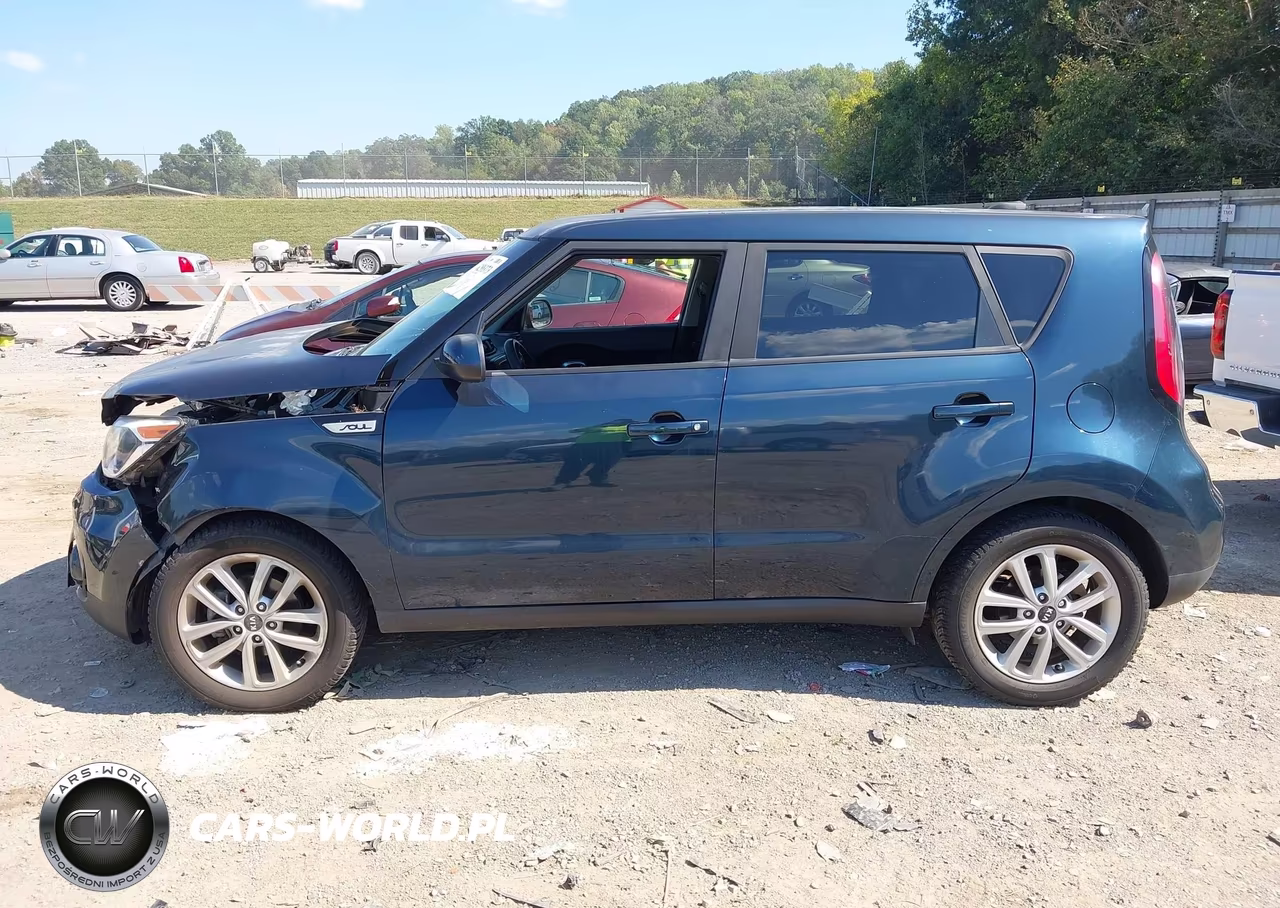 2017 Kia Soul + VIN:KNDJP3A57H7498289 - 14