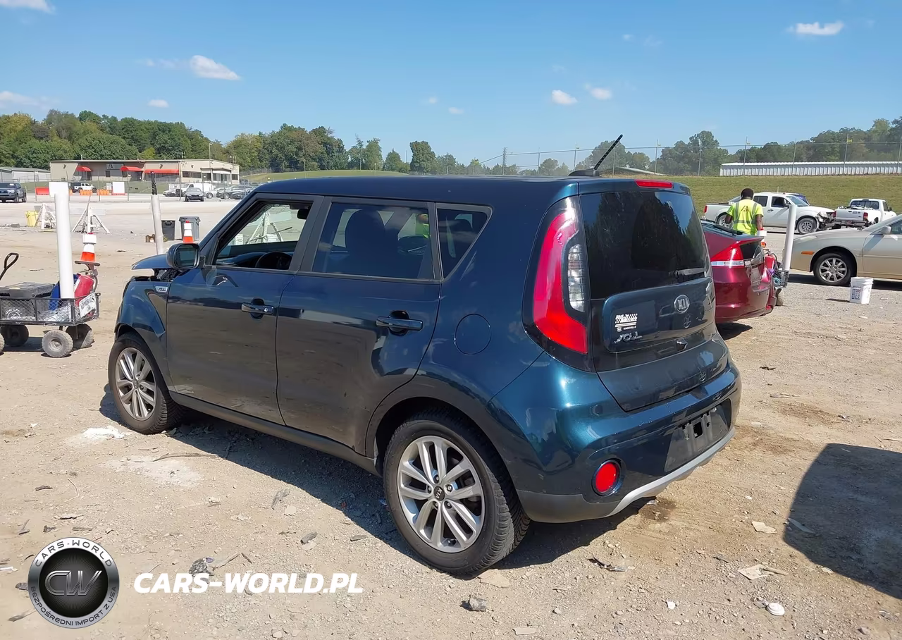 2017 Kia Soul + VIN:KNDJP3A57H7498289 - 3