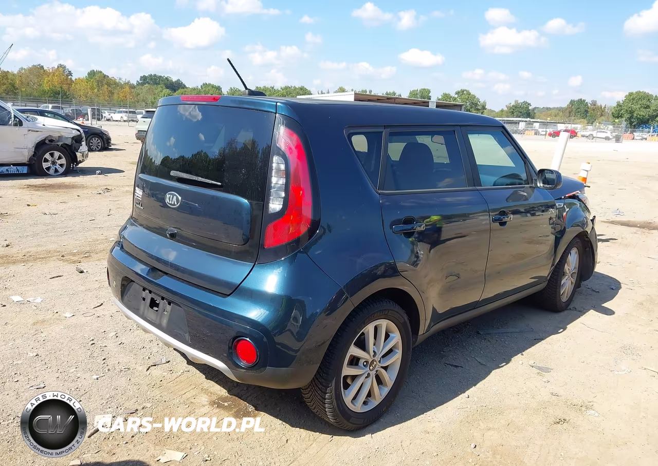 2017 Kia Soul + VIN:KNDJP3A57H7498289 - 4