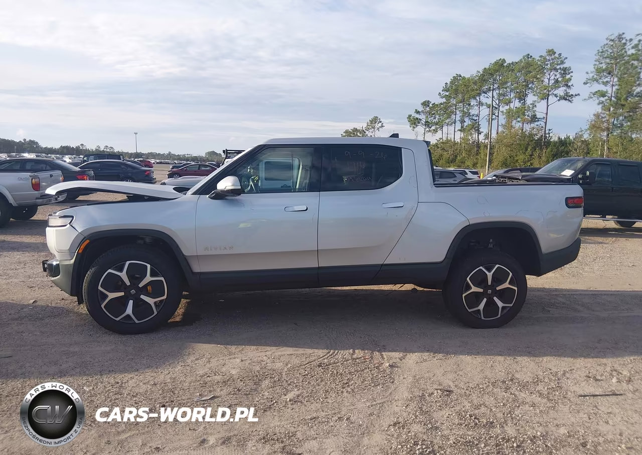 2022 Rivian R1T Adventure VIN:7FCTGAAA2NN011821 - 14