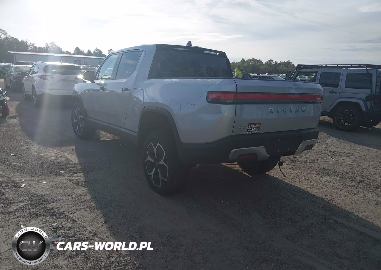 2022 Rivian R1T Adventure VIN:7FCTGAAA2NN011821 - 3