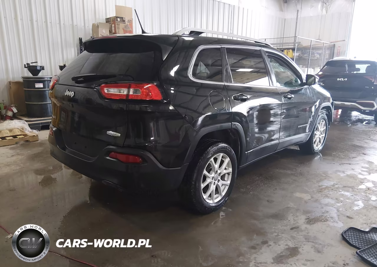 2014 Jeep Cherokee Latitude VIN:1C4PJMCS9EW244184 - 4