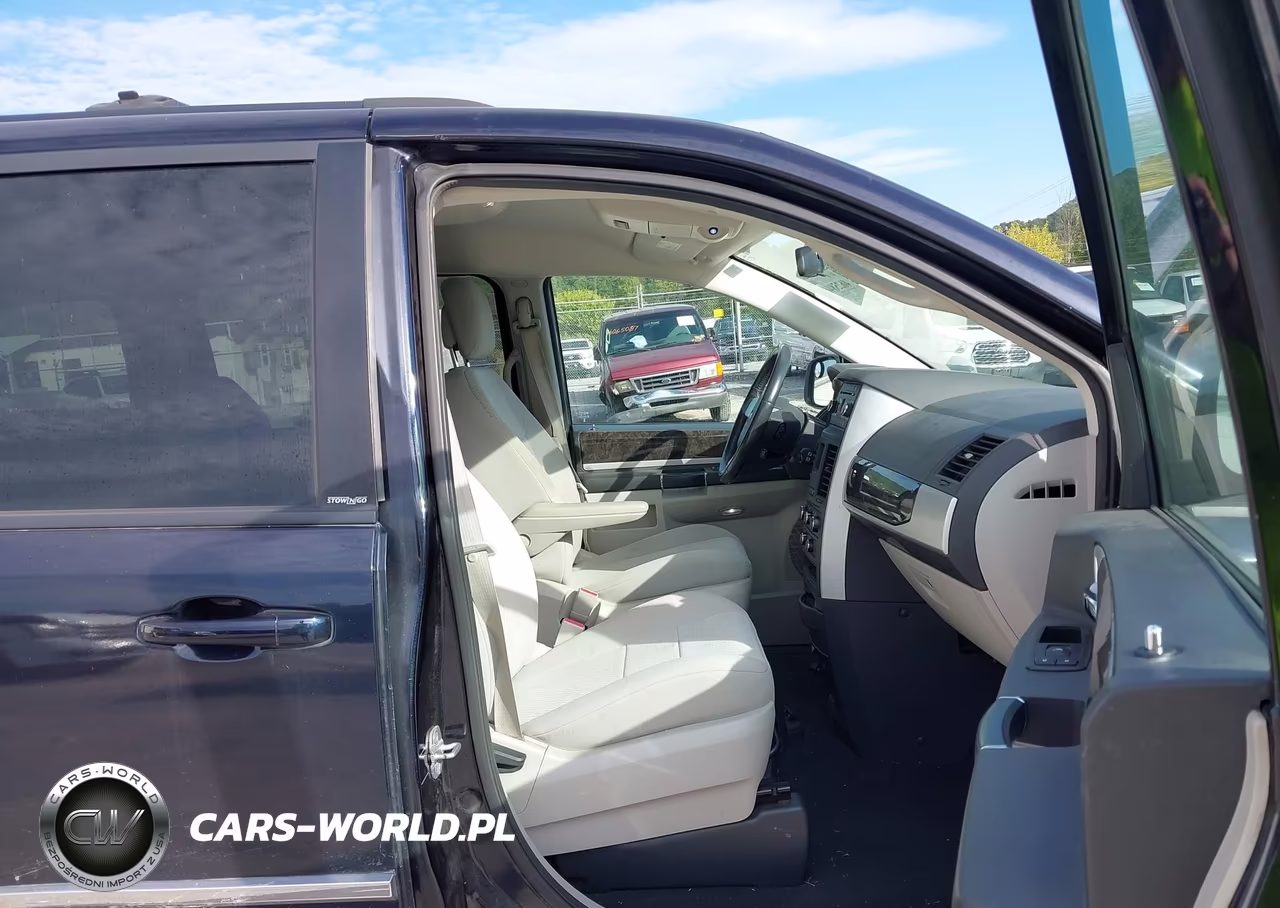 2010 Dodge Grand Caravan Sxt VIN:2D4RN5D17AR411740 - 5