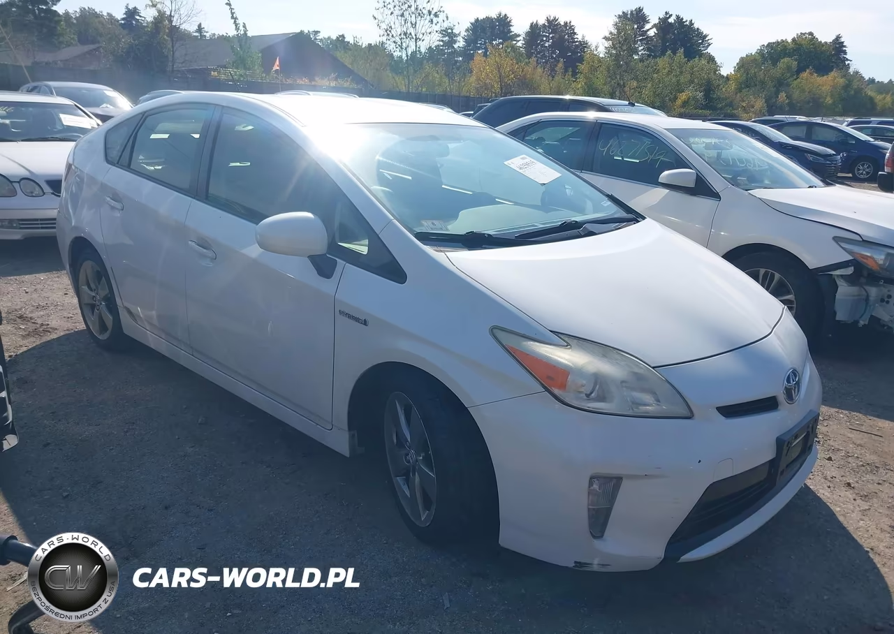 2013 Toyota Prius Three Se – zdjęcie 1 z 16
