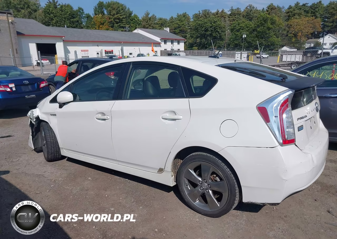 2013 Toyota Prius Three Se VIN:JTDKN3DUXD5613230 - 14