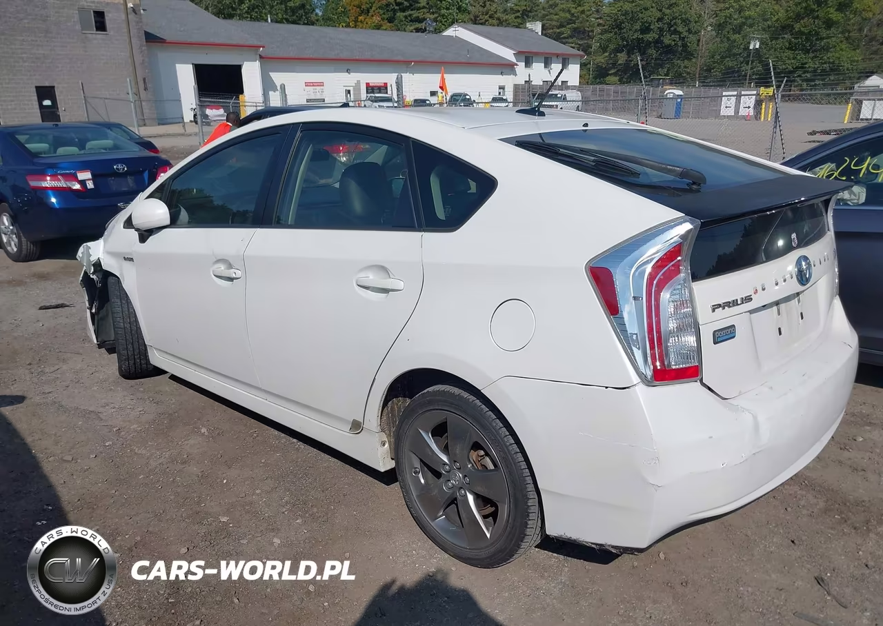 2013 Toyota Prius Three Se VIN:JTDKN3DUXD5613230 - 3