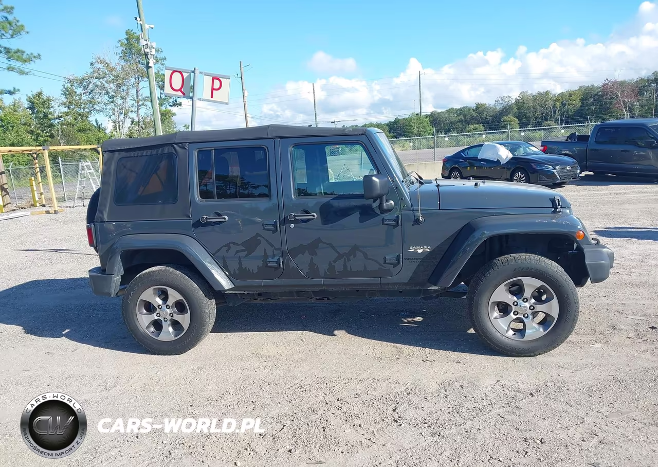 2016 Jeep Wrangler Unlimited Sahara VIN:1C4BJWEGXGL261644 - 13