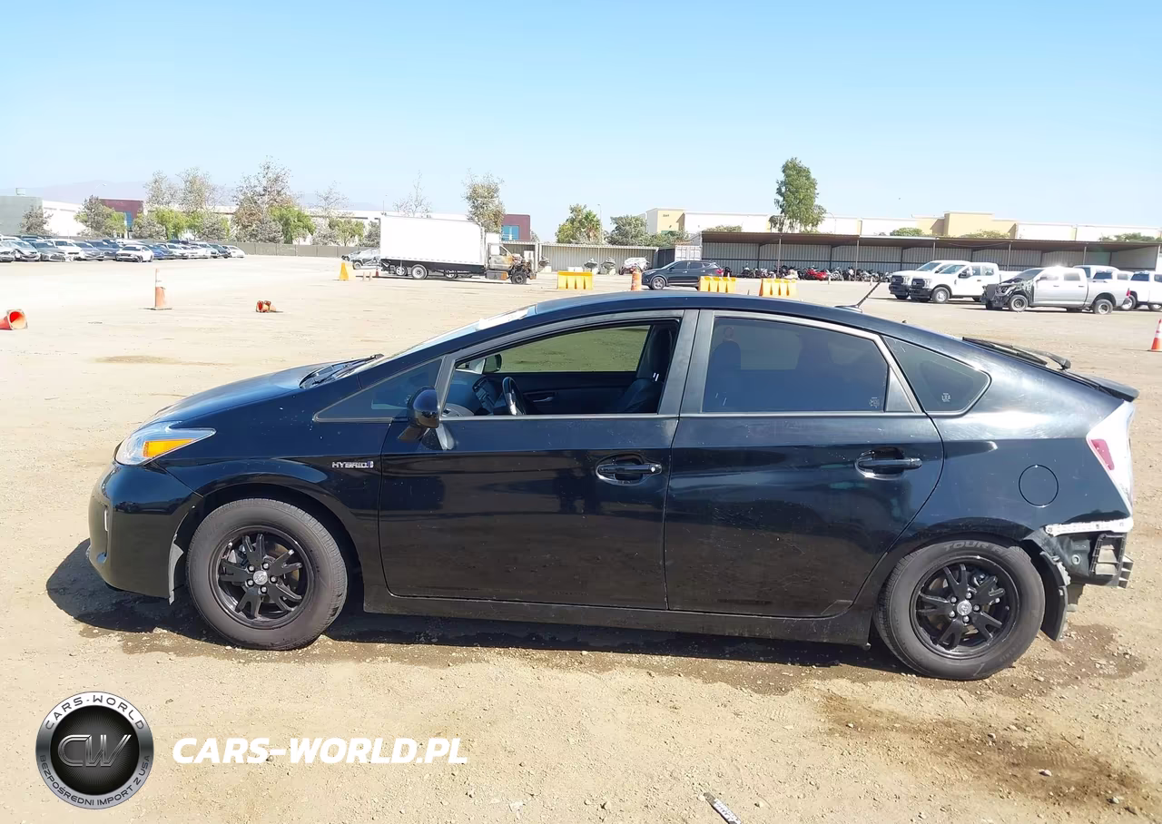2014 Toyota Prius Four VIN:JTDKN3DU2E1771019 - 15