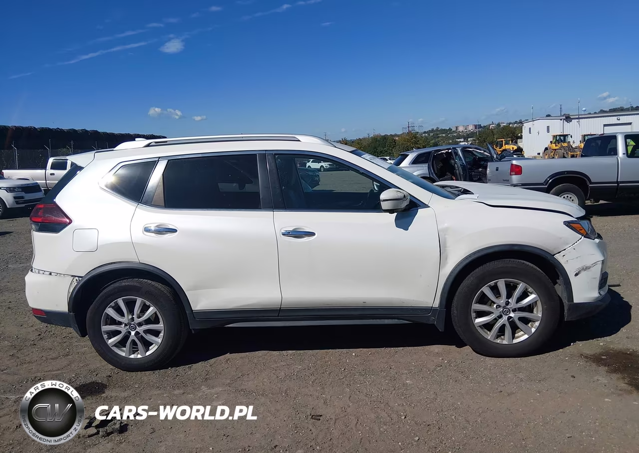 2018 Nissan Rogue Sv VIN:KNMAT2MV5JP615682 - 13